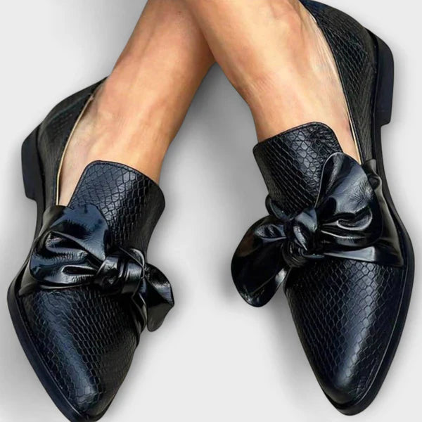 Claudia - Mocasín con detalle de lazo