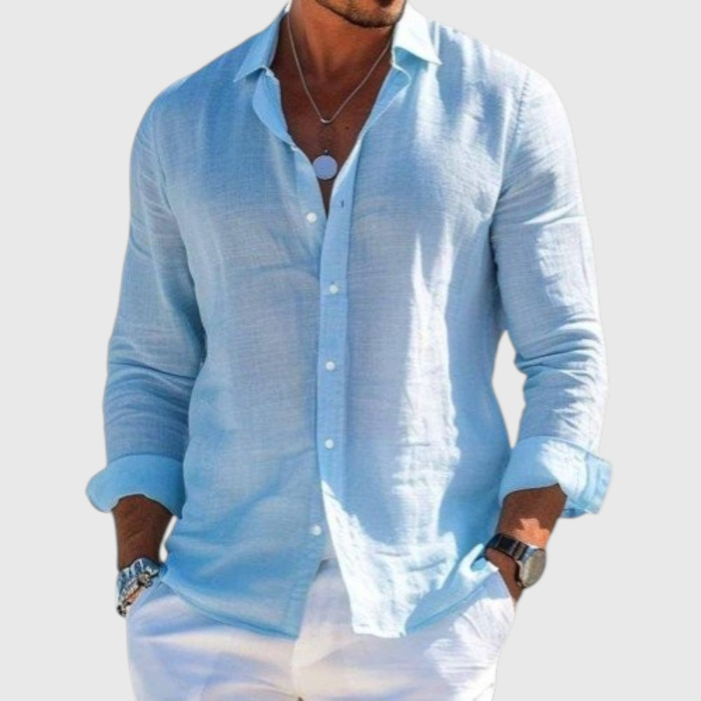 Malmare | Elegante camisa confeccionada en tejido transpirable.