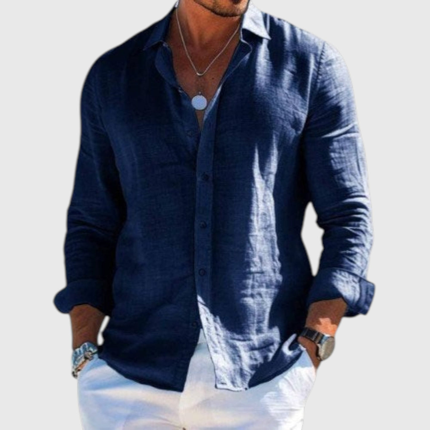 Malmare | Elegante camisa confeccionada en tejido transpirable.