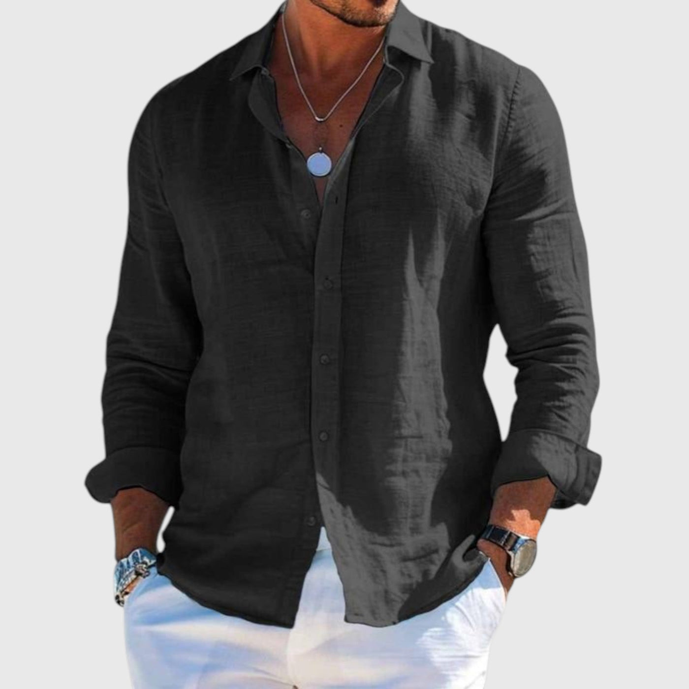 Malmare | Elegante camisa confeccionada en tejido transpirable.